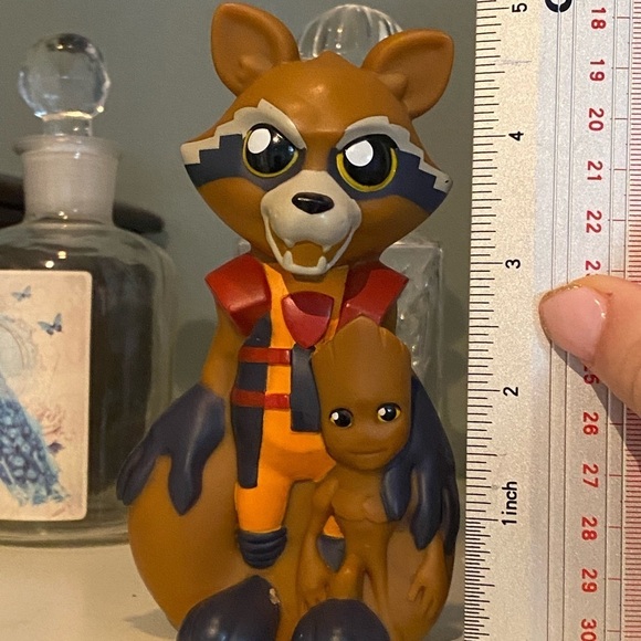 𝅺MARVEL GUARDIANS OF THE GALAXY ROCKET HUGGING GROOT PVC 5” FIGURE - Picture 5 of 5